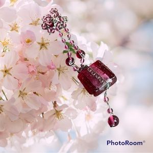 Resin and beads necklace